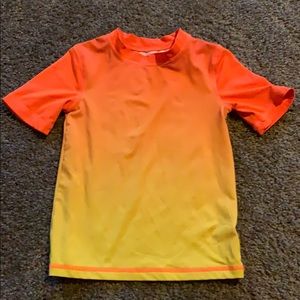Size 4T Rashguard